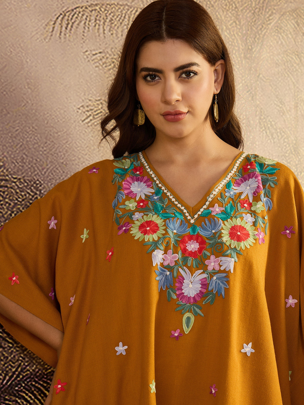 Noor-Ehsaas Kashmiri Embroidery Kaftan