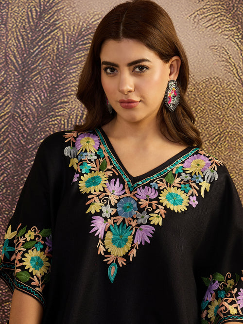 Aira Kashmiri Embroidery Kaftan Kurta