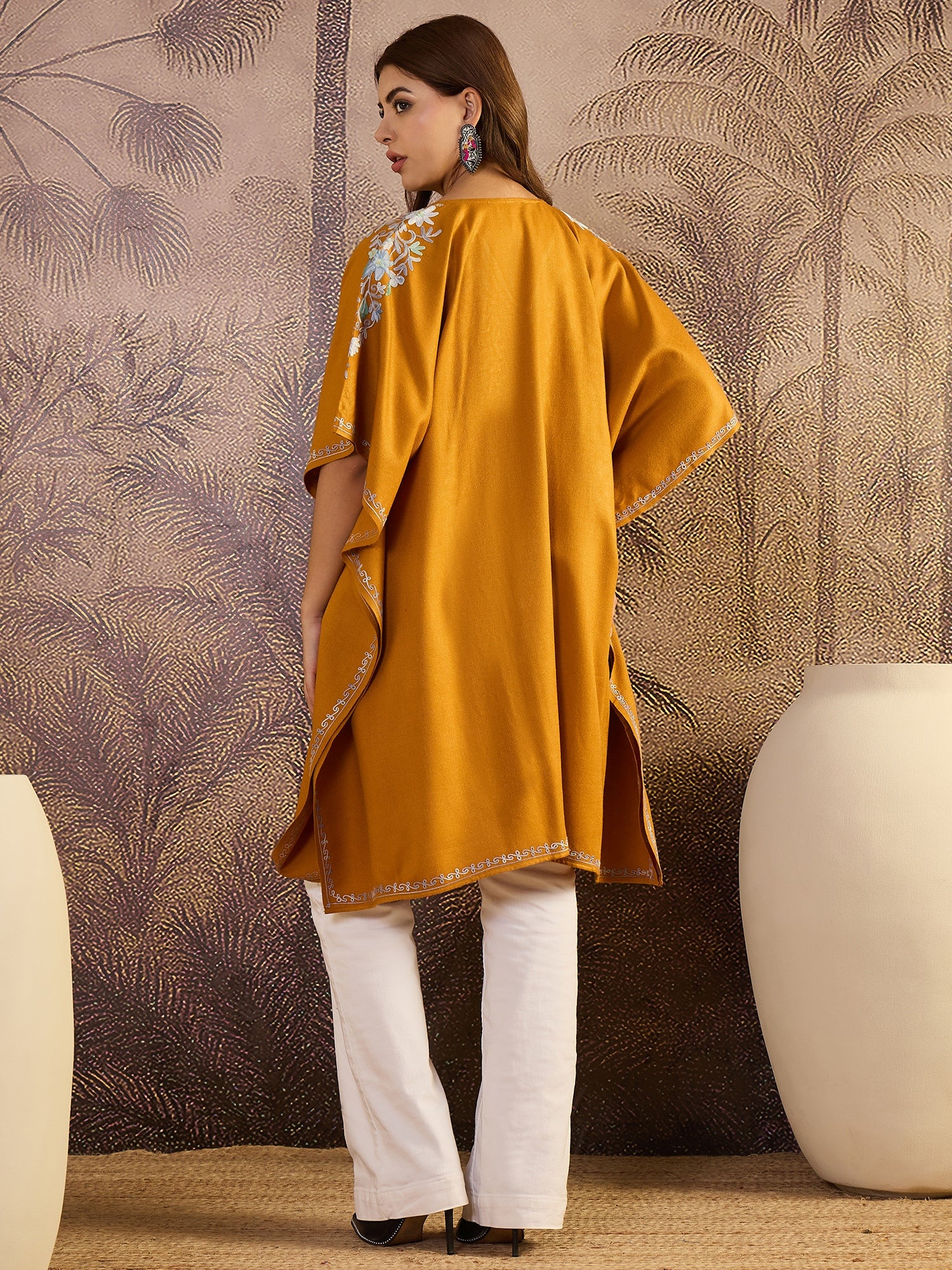 Ruhani Kashmiri Embroidery Kaftan Kurta