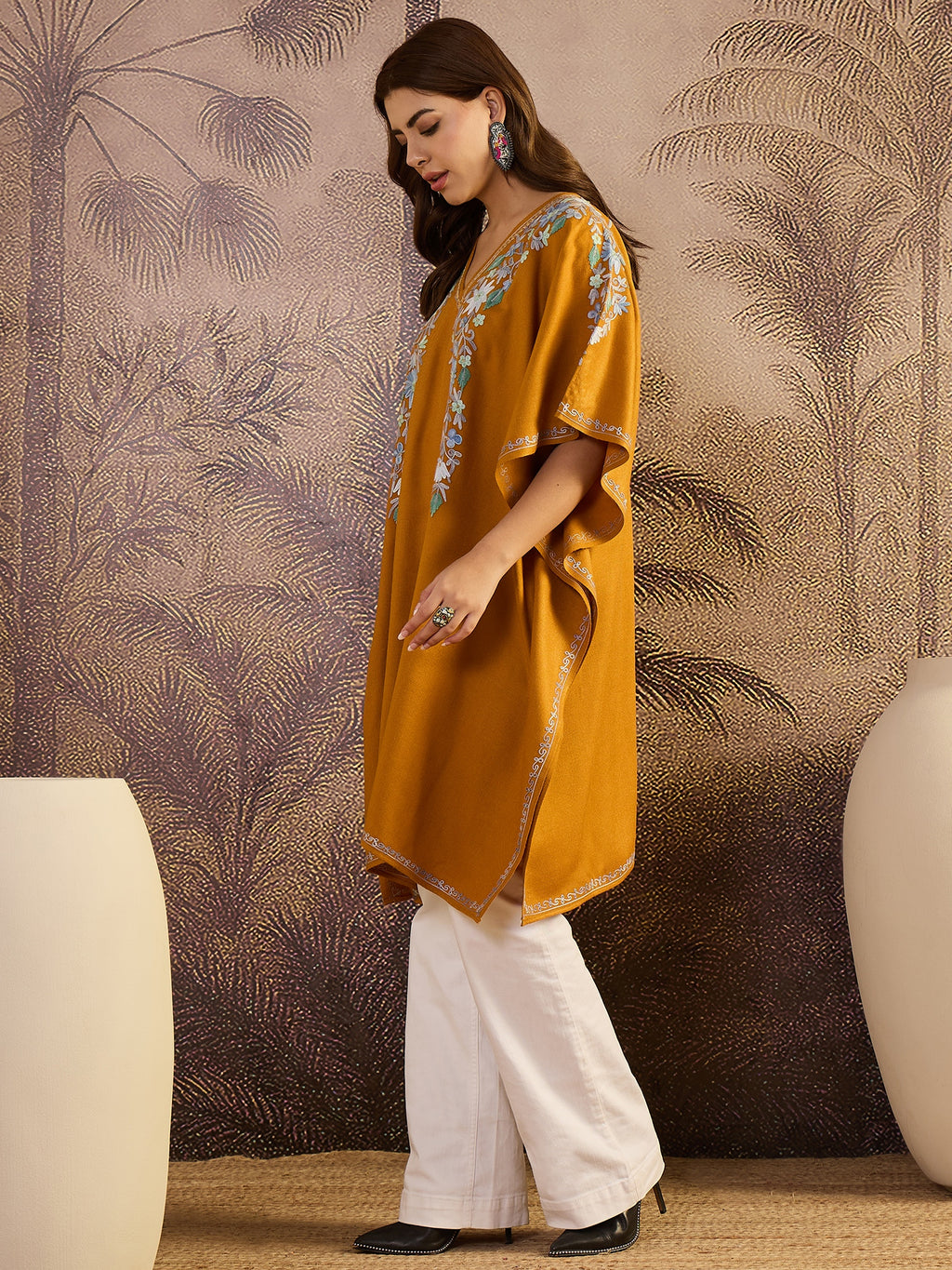 Ruhani Kashmiri Embroidery Kaftan Kurta