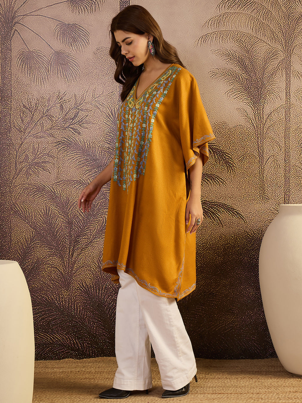 Nazneen Kashmiri Embroidery Kaftan Kurta