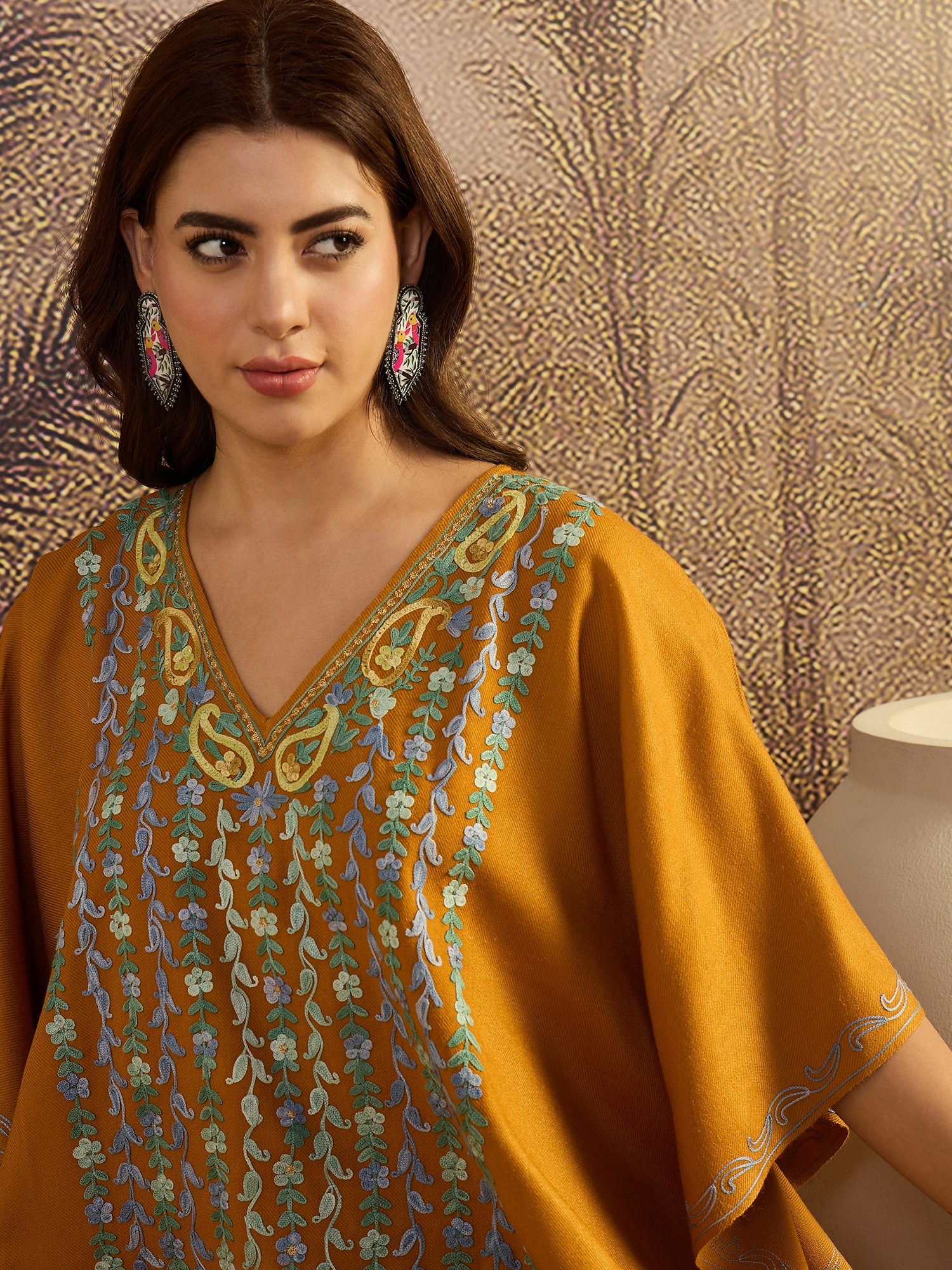 Nazneen Kashmiri Embroidery Kaftan Kurta