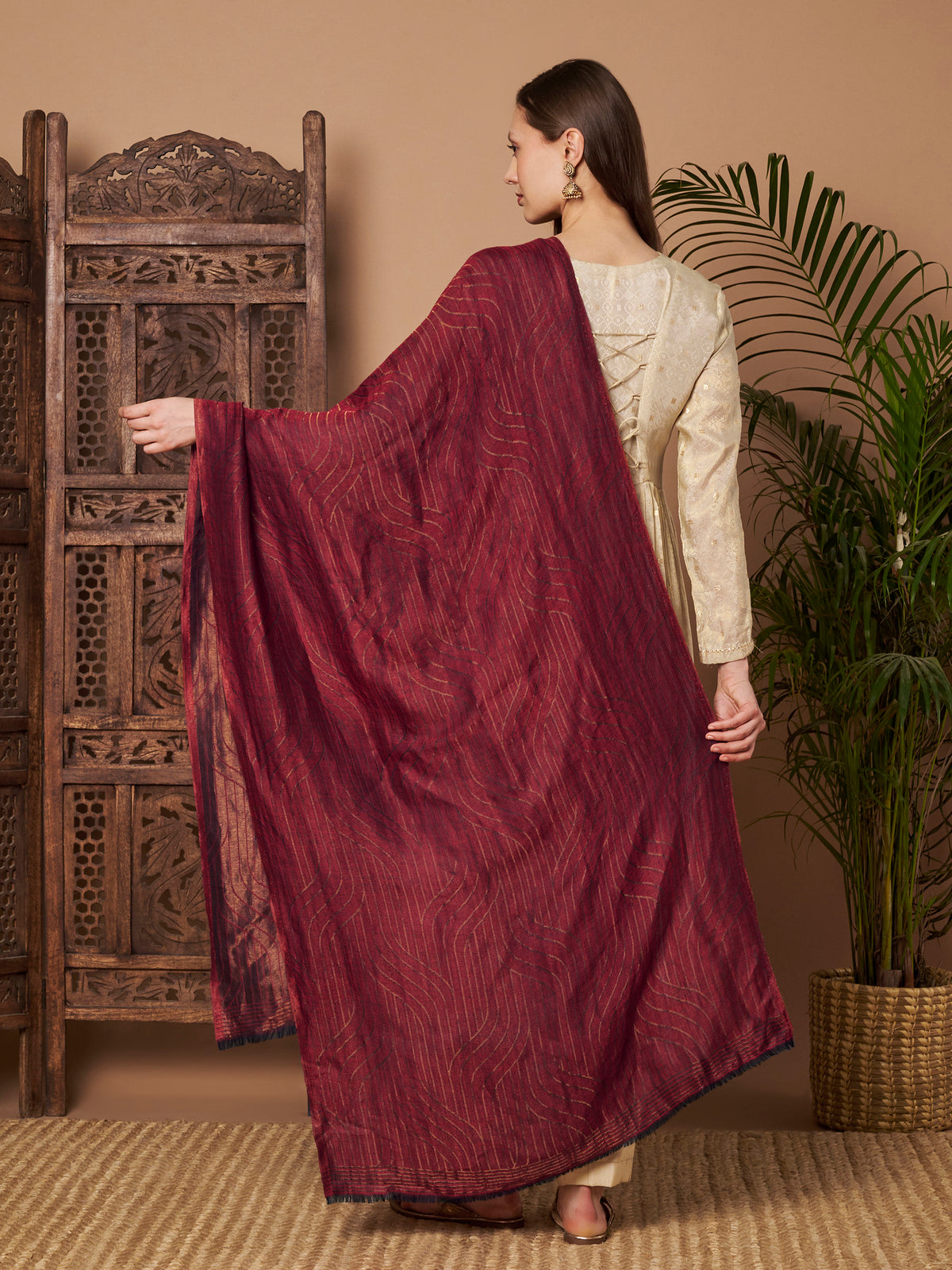 Zari Geometric Reversible Stole - Maroon