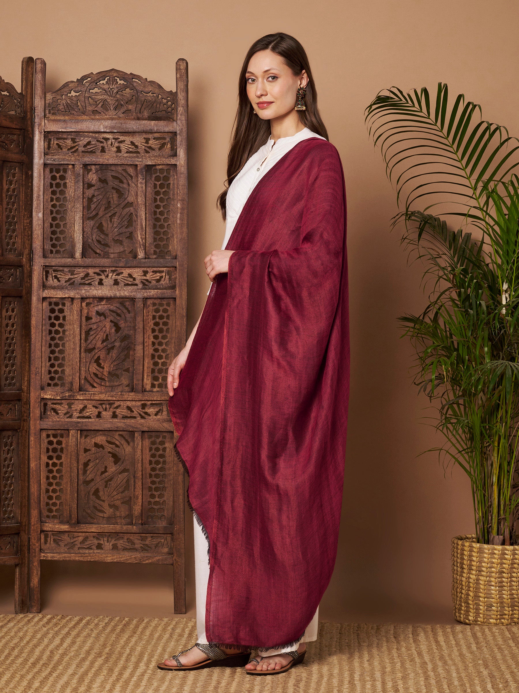Zari Solid Reversible Stole - Maroon