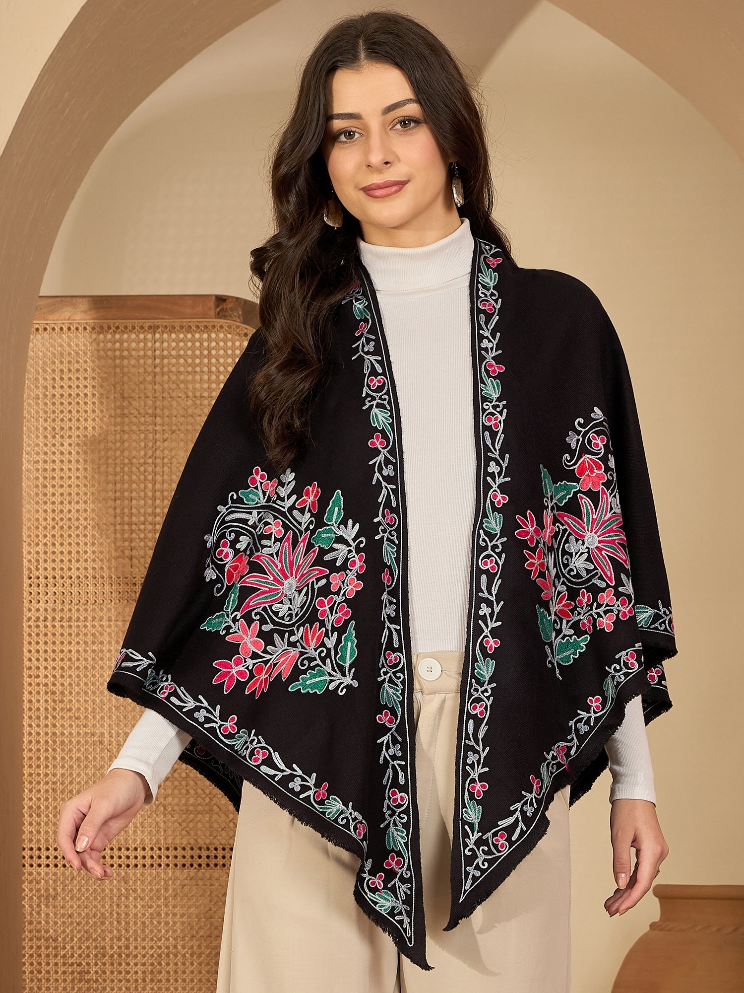Women Black Floral Aari Embroidered Kashmiri Pheran Top