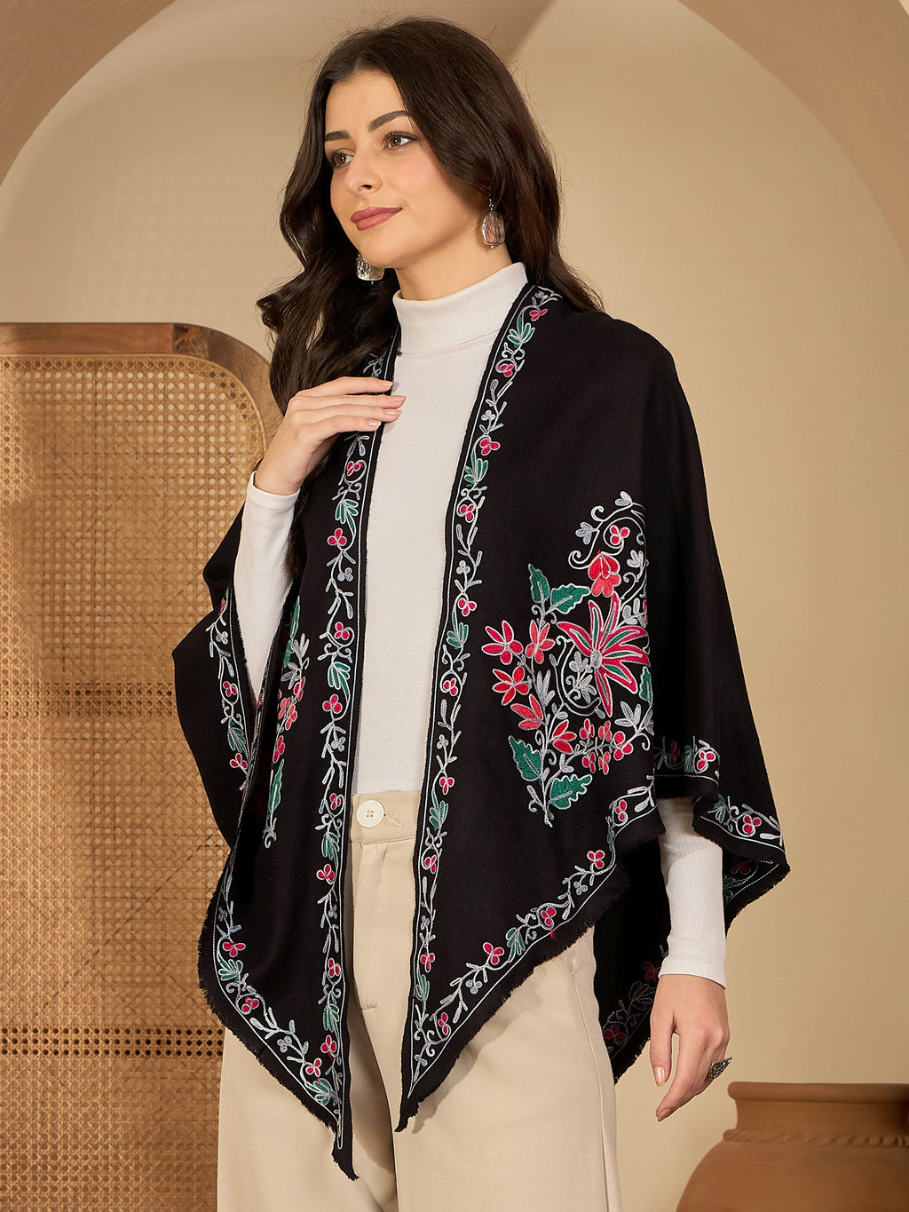 Women Black Floral Aari Embroidered Kashmiri Pheran Top