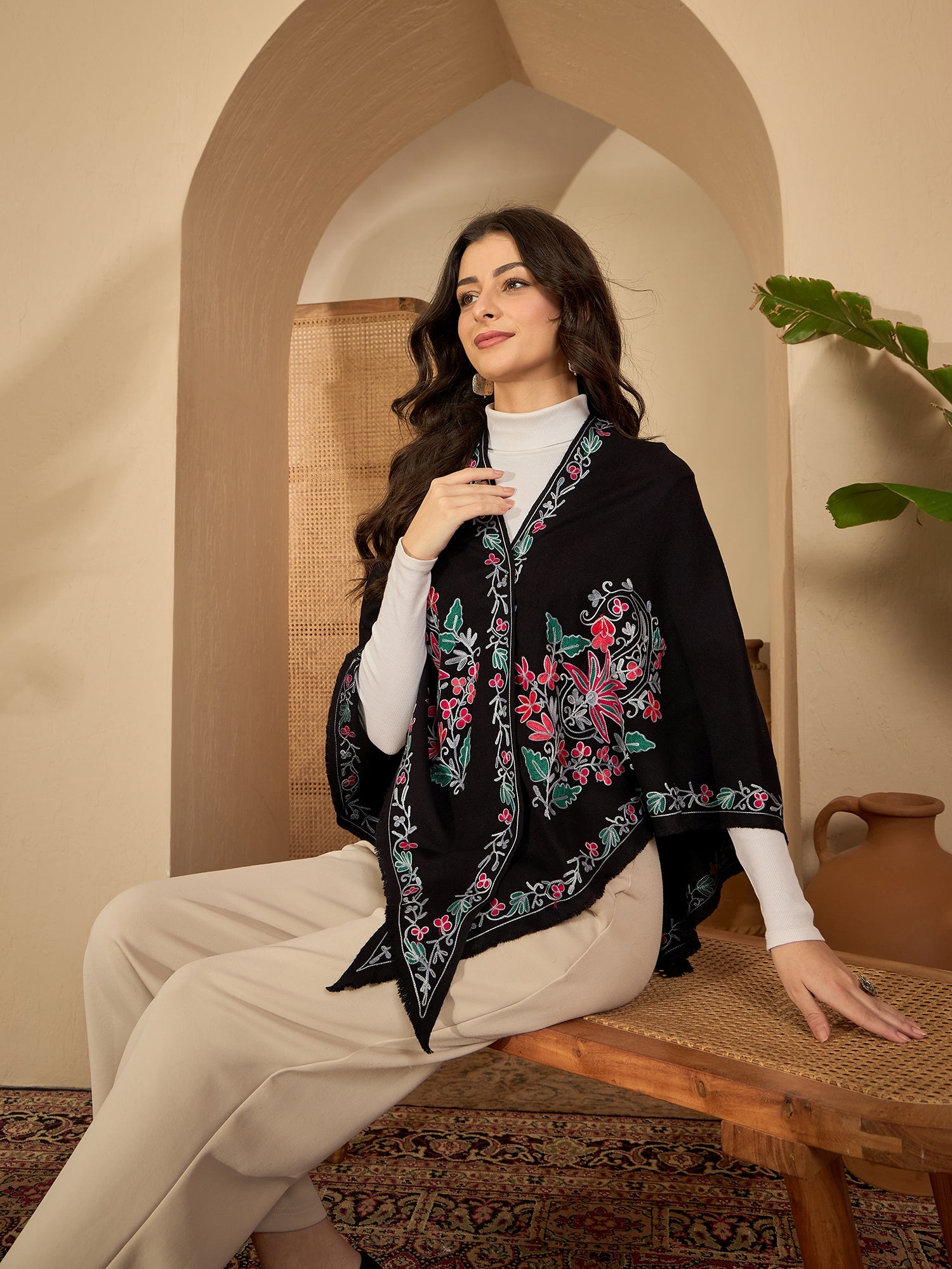 Women Black Floral Aari Embroidered Kashmiri Pheran Top