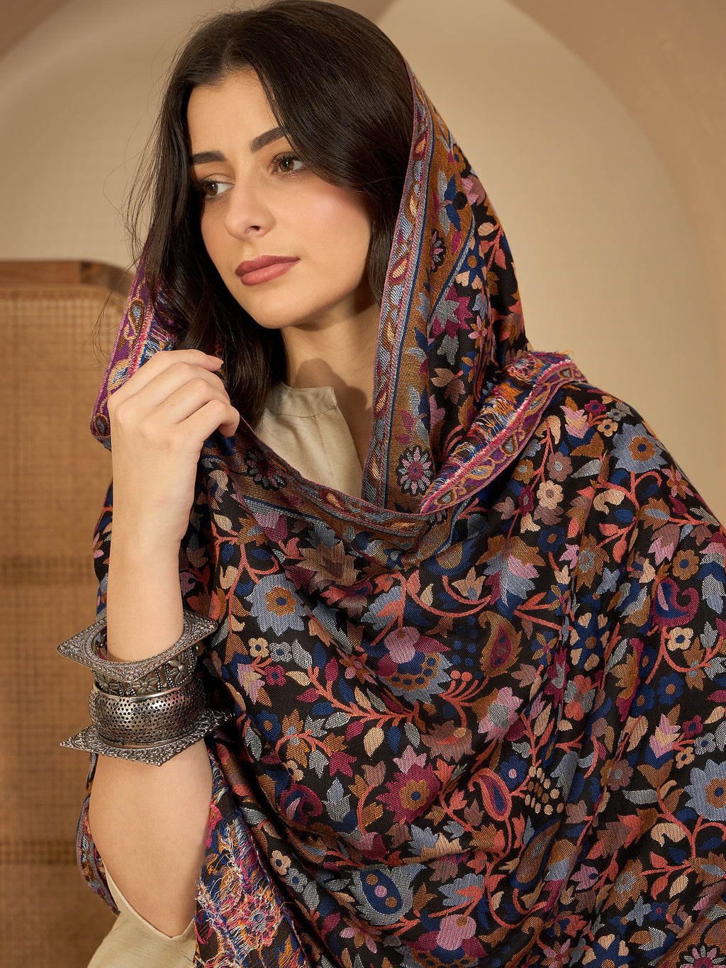 Women Black Kashmiri Kaani Weave Stole