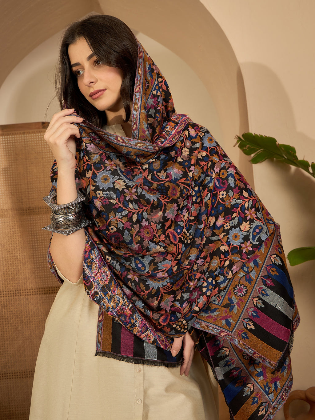 Women Black Kashmiri Kaani Weave Stole