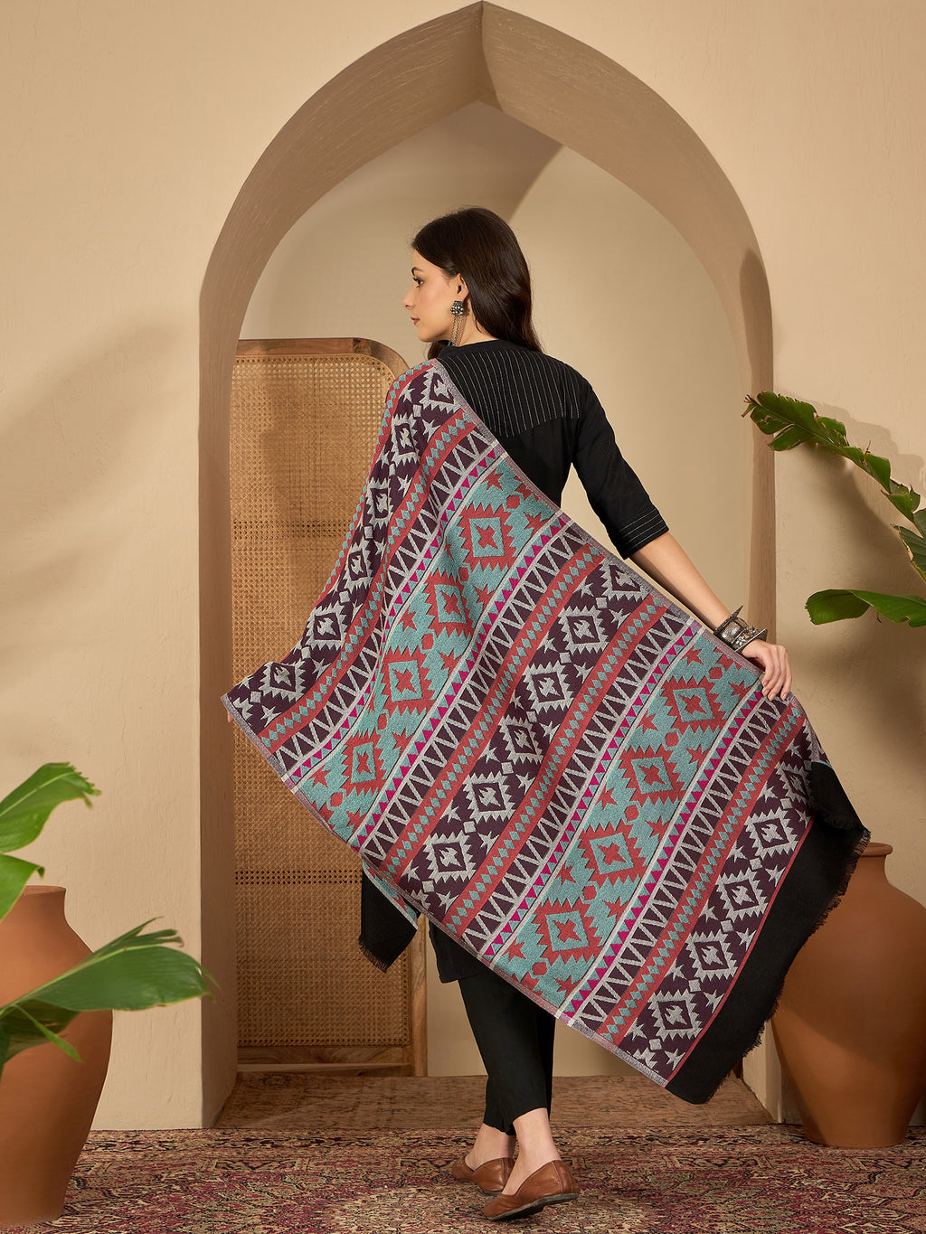 Women Multicoloured Woven Design Geometric Stole