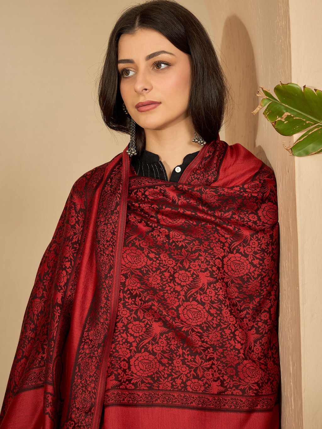 Women Red Black Kashmiri Kaani Weave Stole
