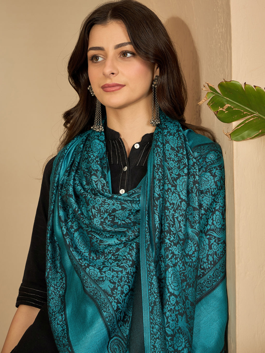 Women Ferozi Black Kashmiri Kaani Weave Stole