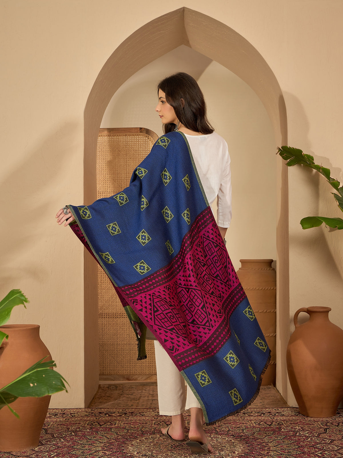 Women Multicolor Geometric Weave Stole