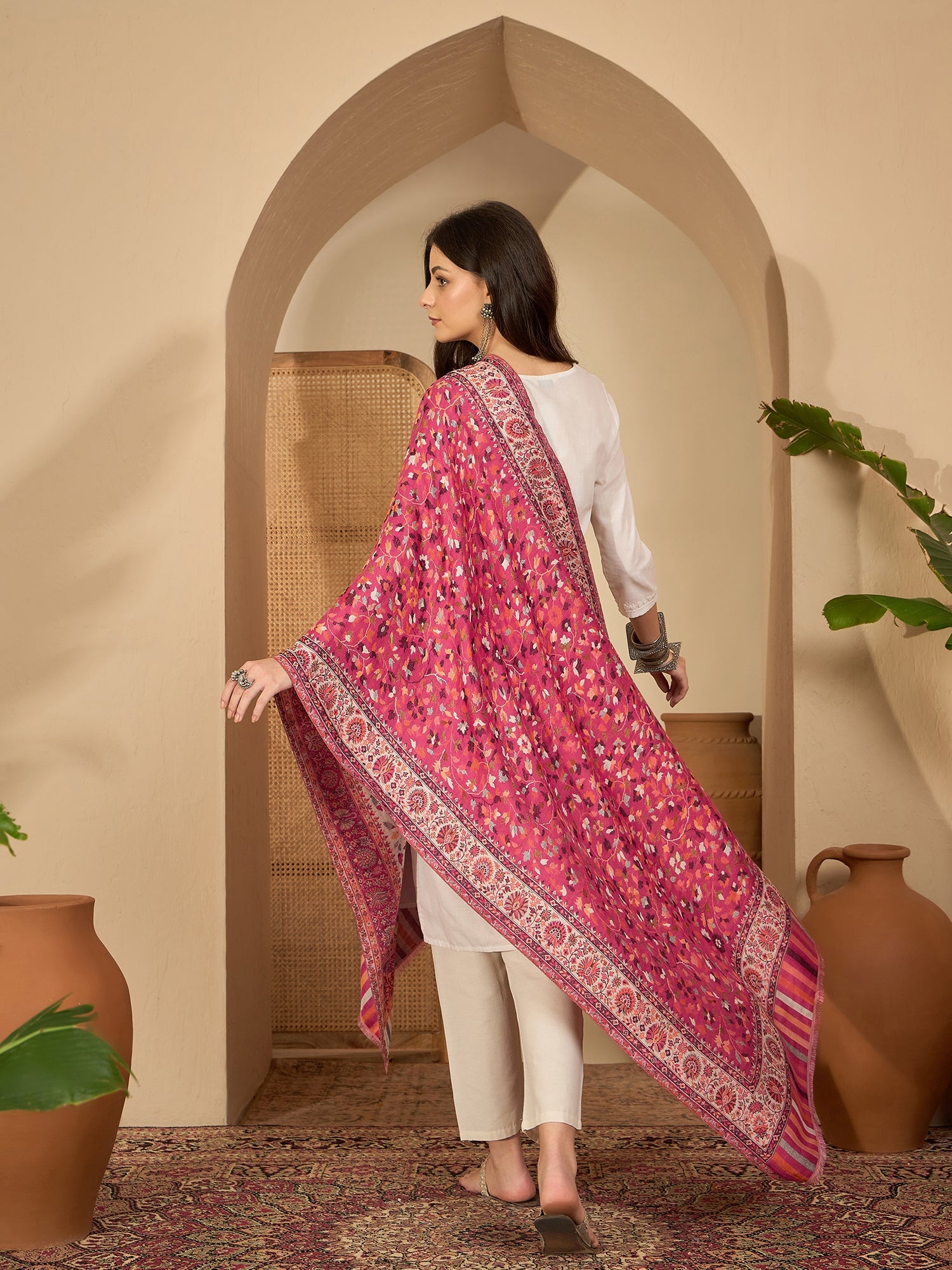 Women Pink White Reversible Kashmiri Kaani Weave Stole