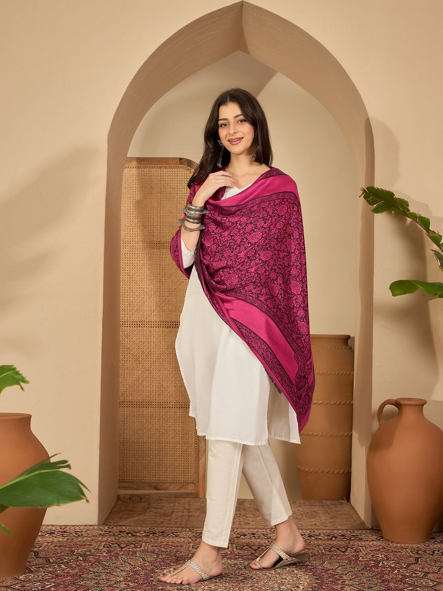 Women Pink Black Kashmiri Kaani Weave Stole