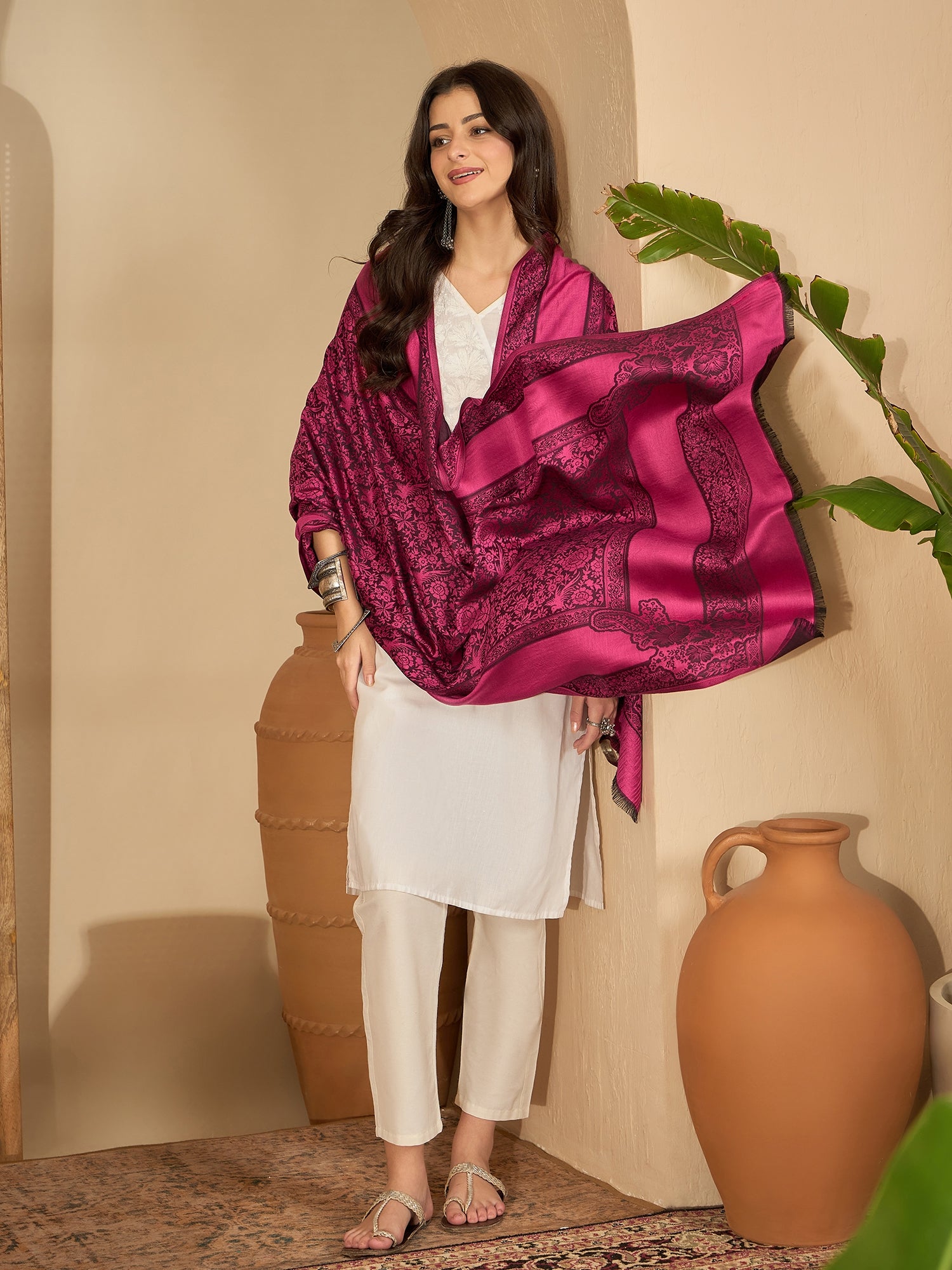 Women Pink Black Kashmiri Kaani Weave Stole