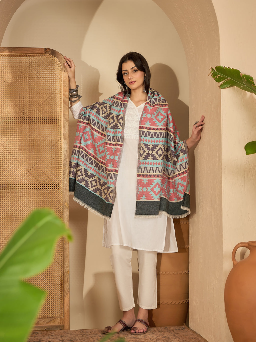 Women Multicoloured Woven Design Geometric Stole