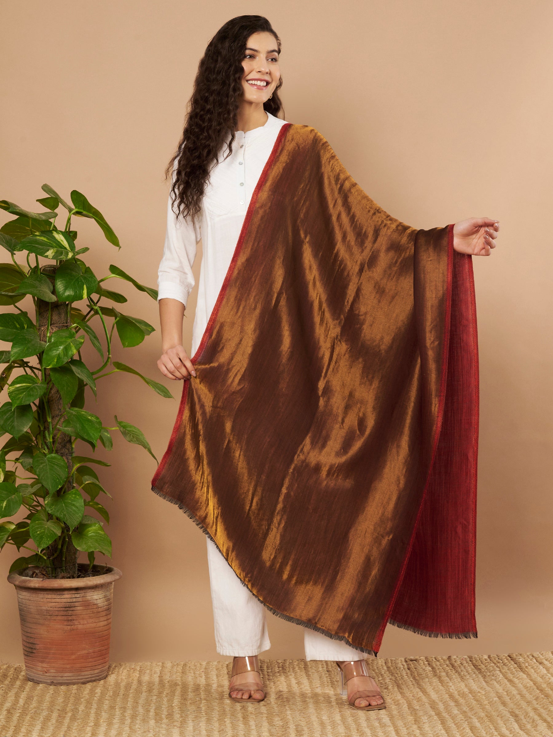 Zari Solid Reversible Stole - Maroon