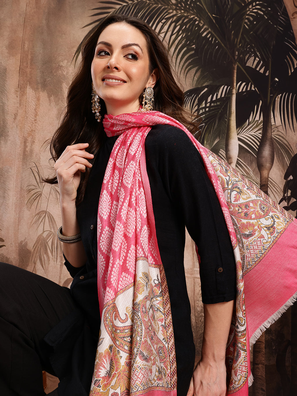Women Pink Floral Woven Design Stole