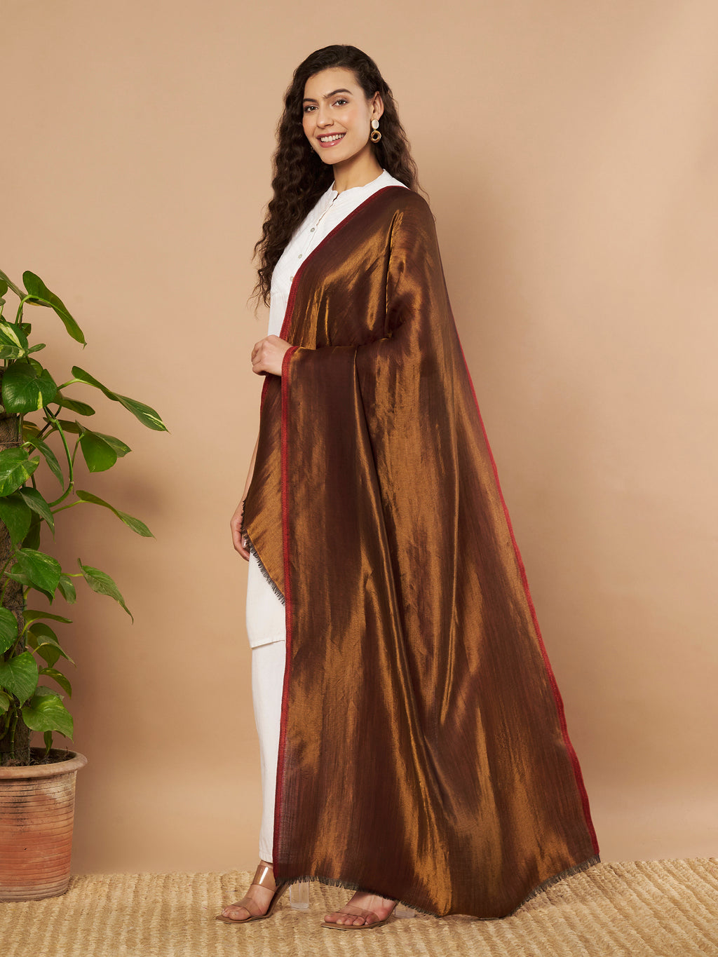 Zari Solid Reversible Stole - Maroon