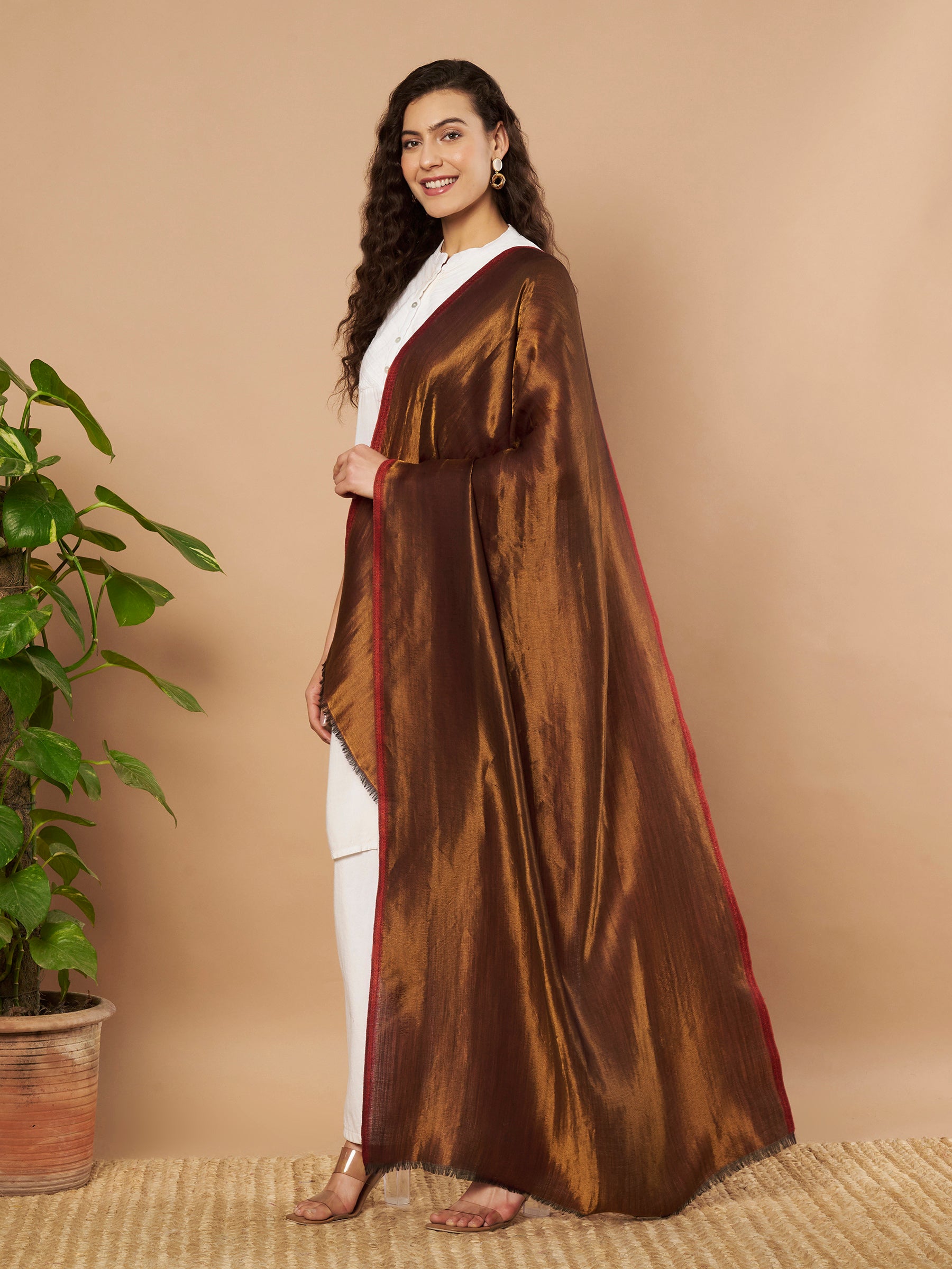 Zari Solid Reversible Stole - Maroon