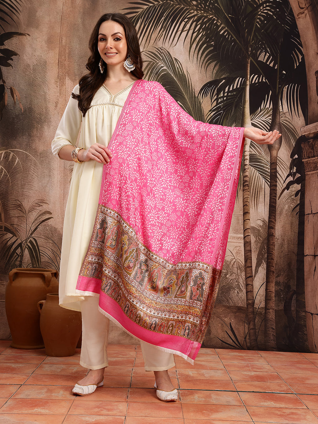 Women Pink Floral Woven Design Stole