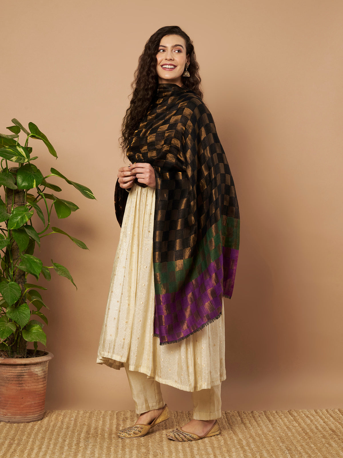 Zari Geometric Reversible Stole