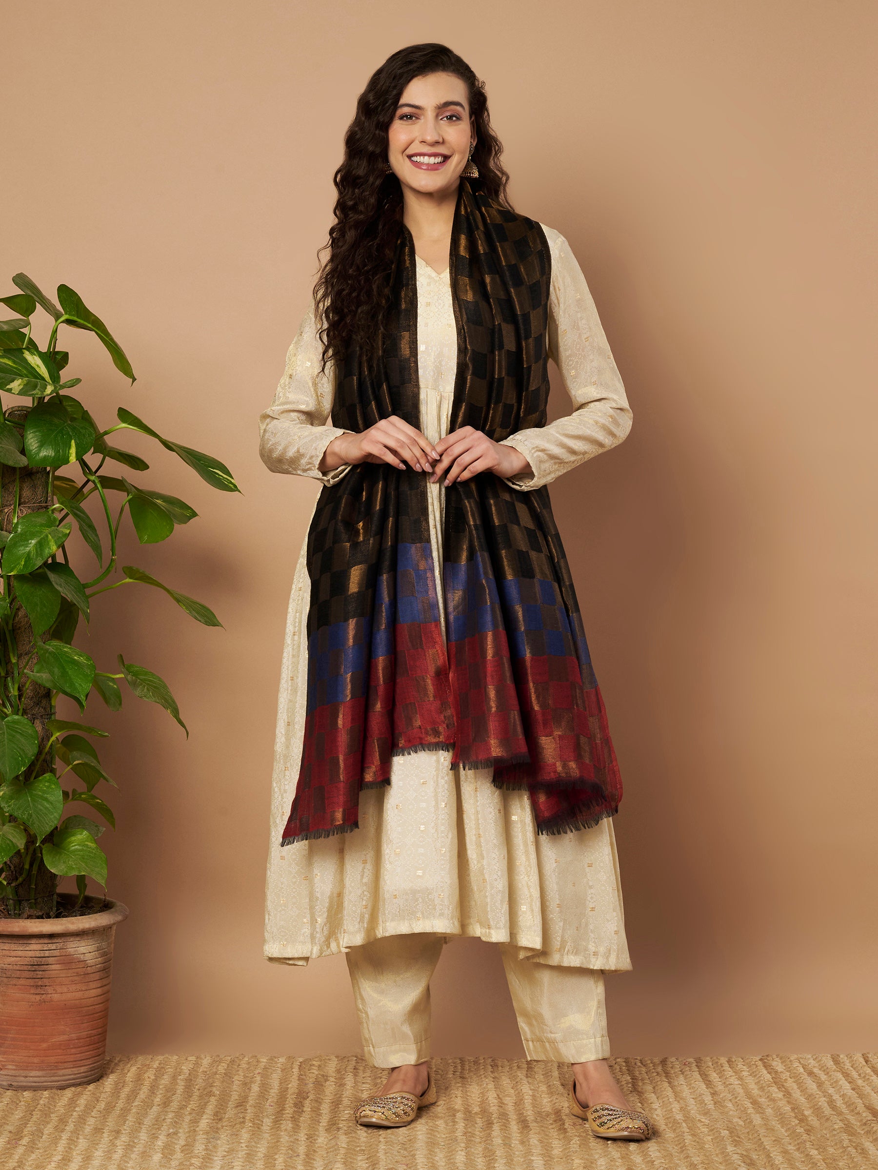 Zari Geometric Reversible Stole