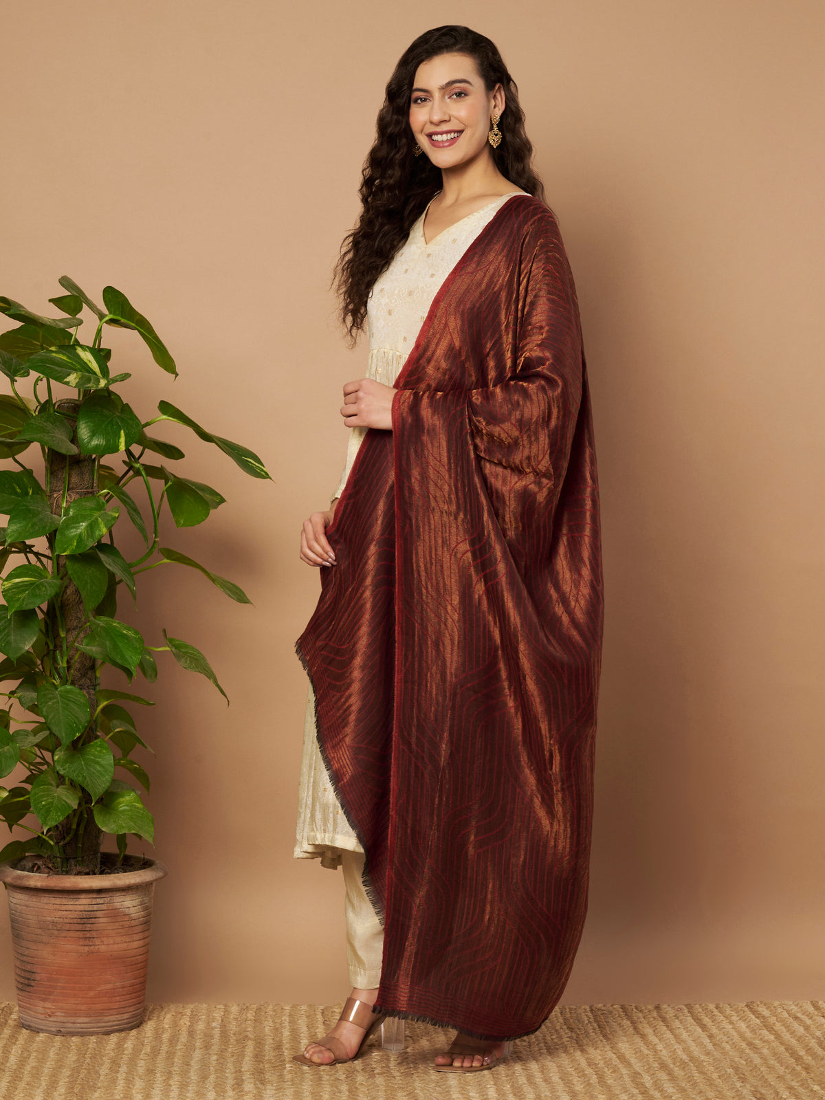 Zari Geometric Reversible Stole - Maroon