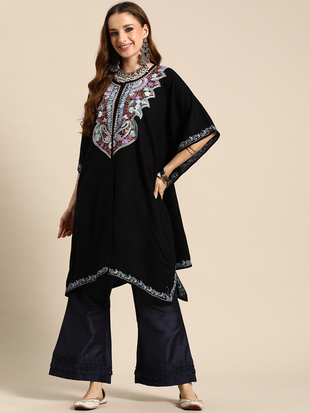 Gulmarg Kashmiri Embroidery Pheran
