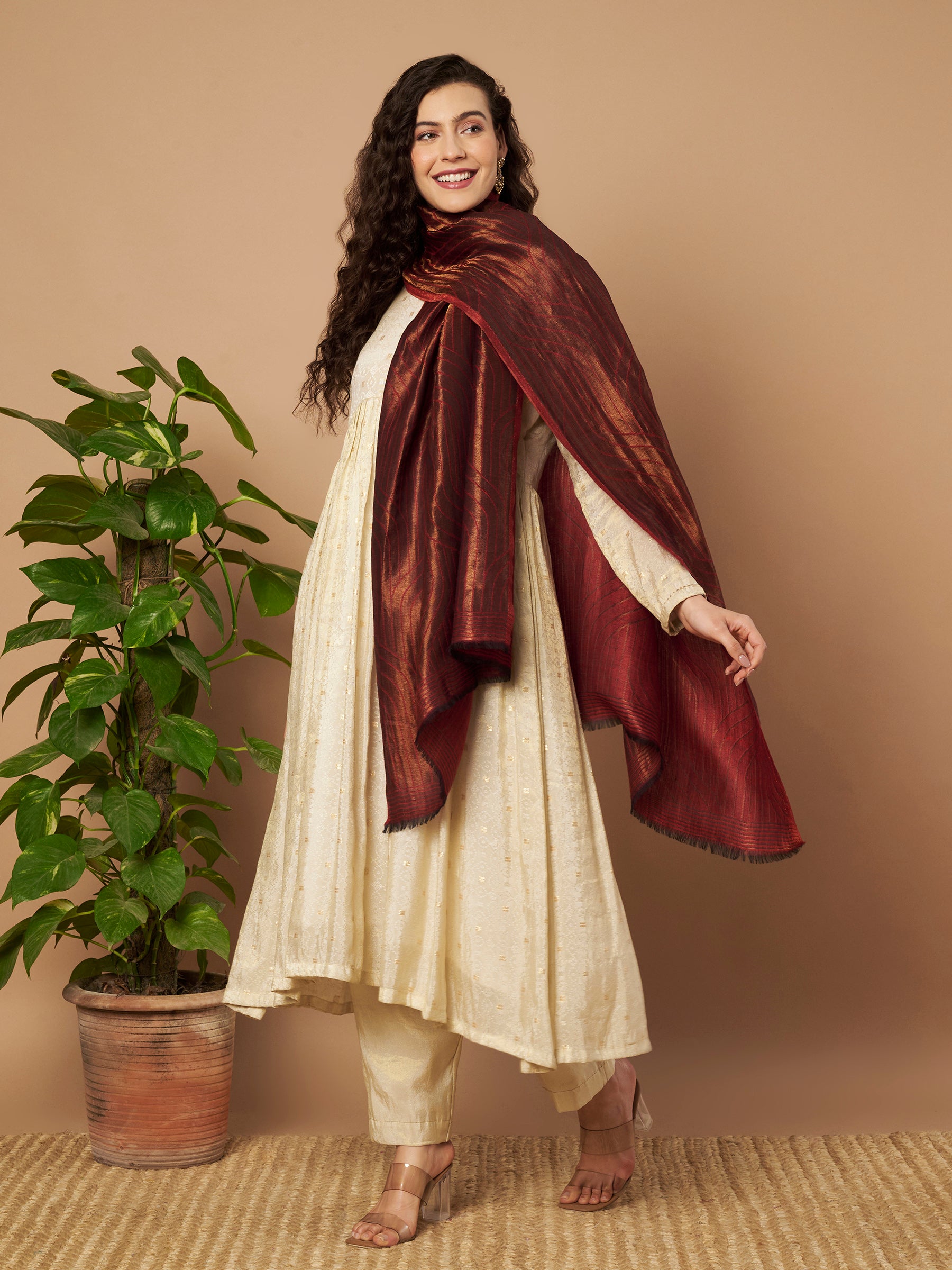 Zari Geometric Reversible Stole - Maroon
