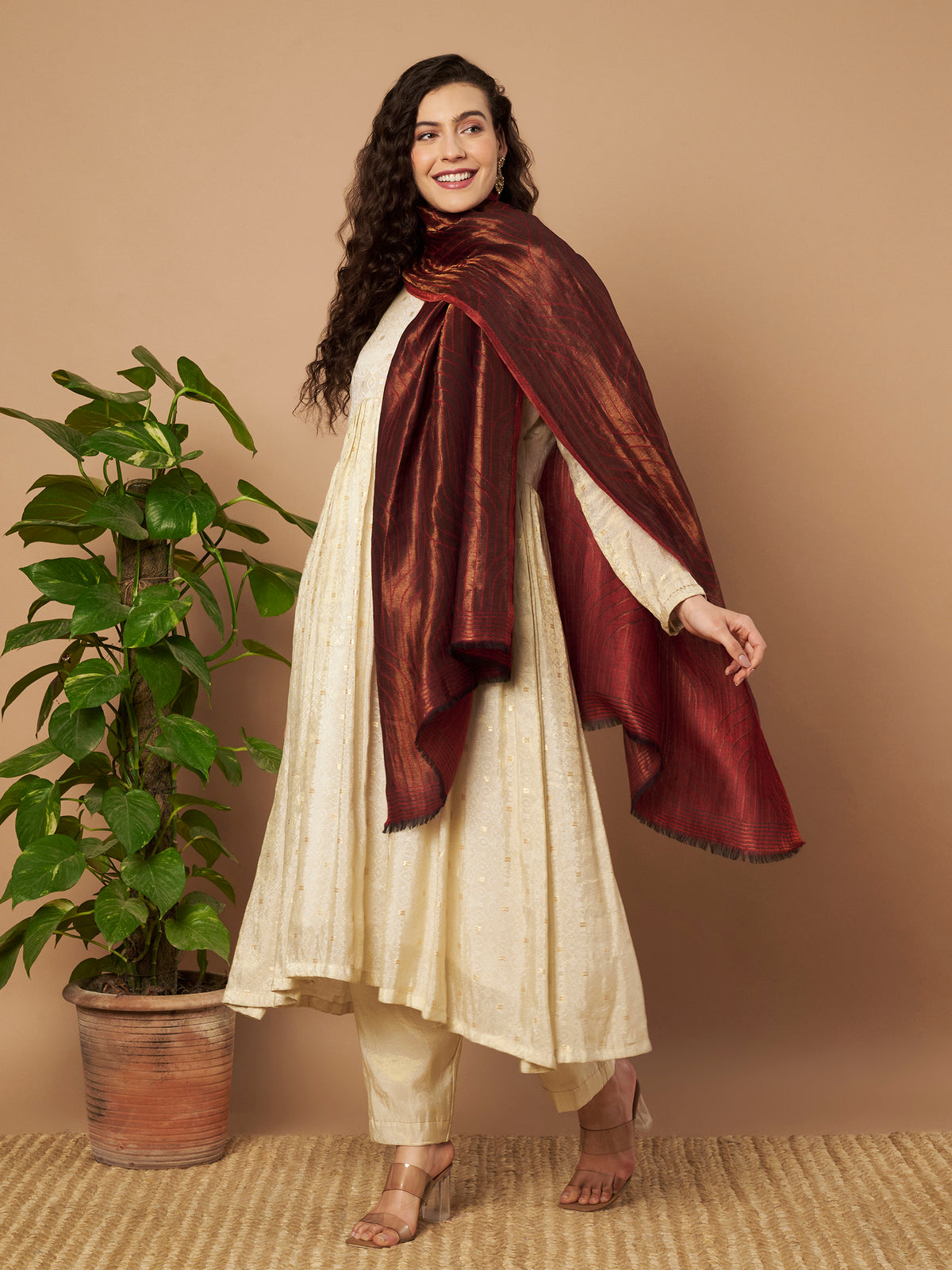 Zari Geometric Reversible Stole - Maroon