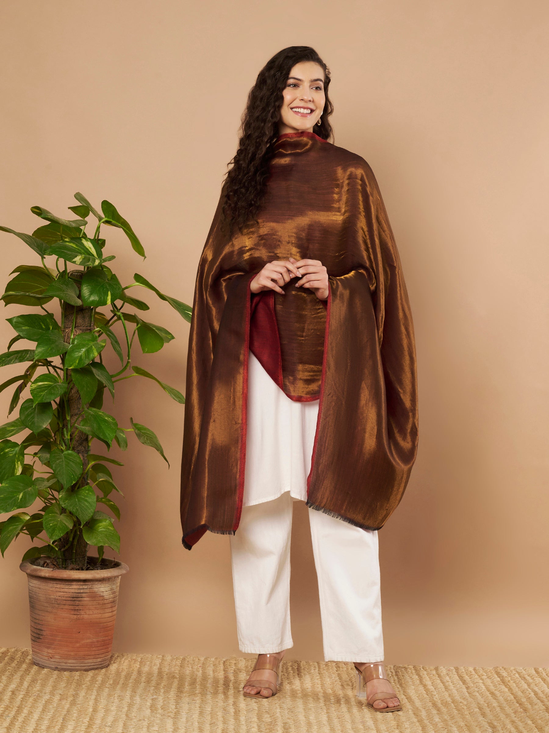 Zari Solid Reversible Stole - Maroon