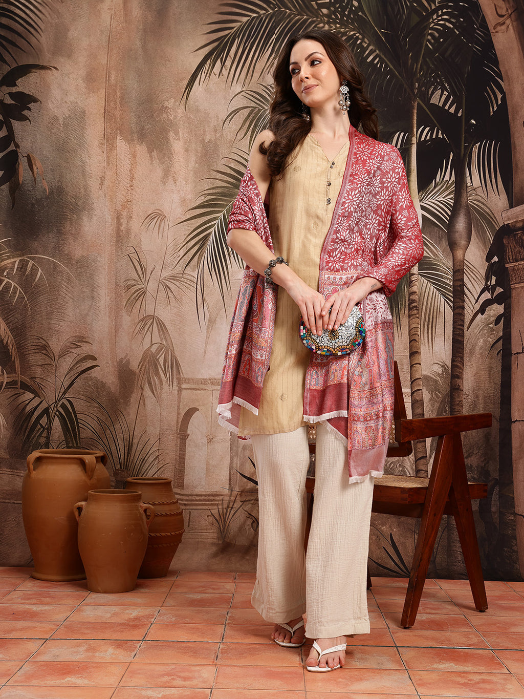 Women Maroon Floral Woven Design Stole