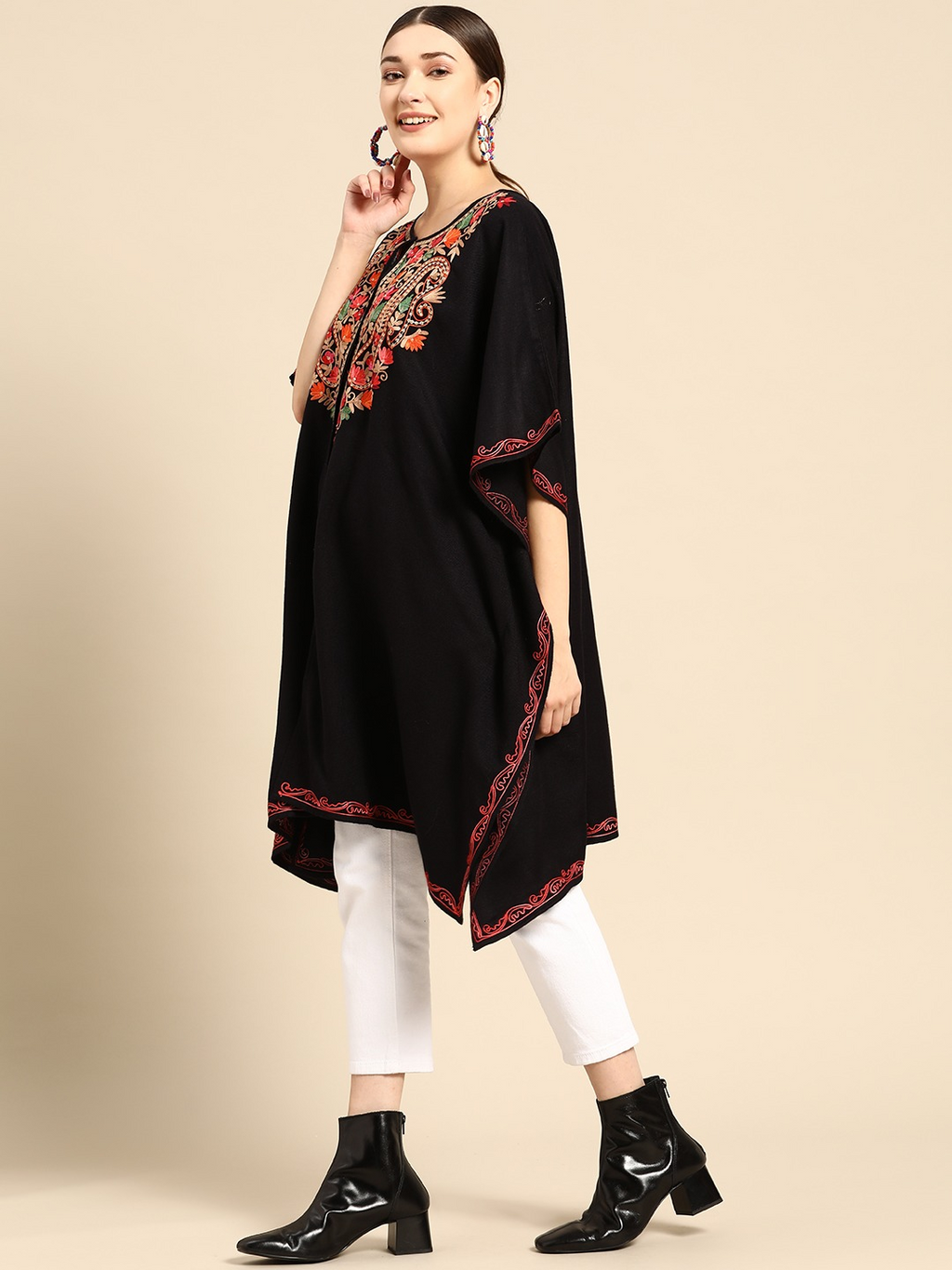 Women Black & Red Kurta