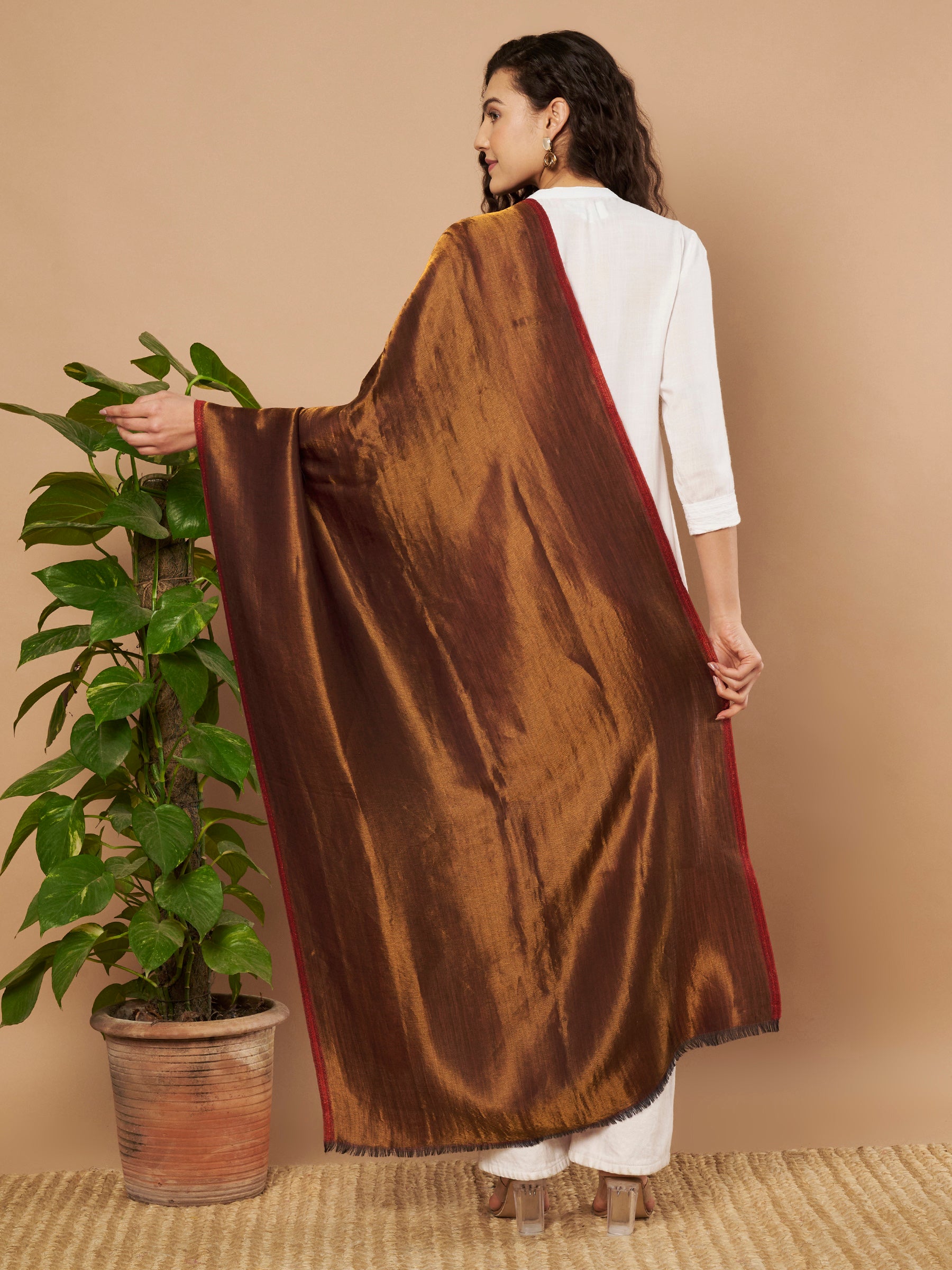 Zari Solid Reversible Stole - Maroon