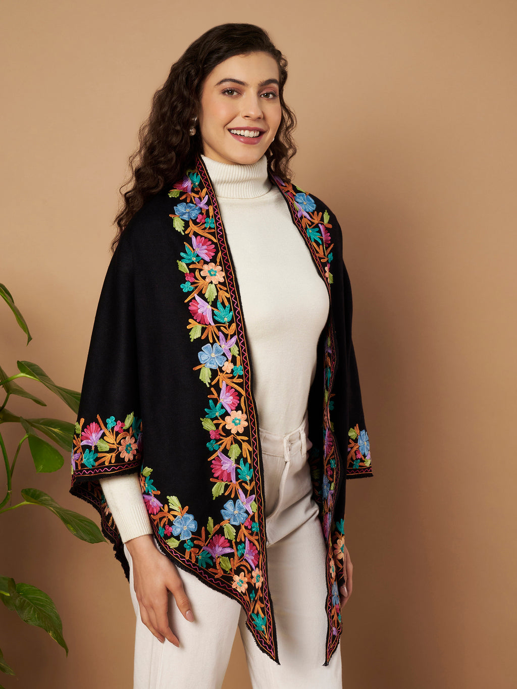 Gulmaar Embroidered Kashmiri Pheran Top