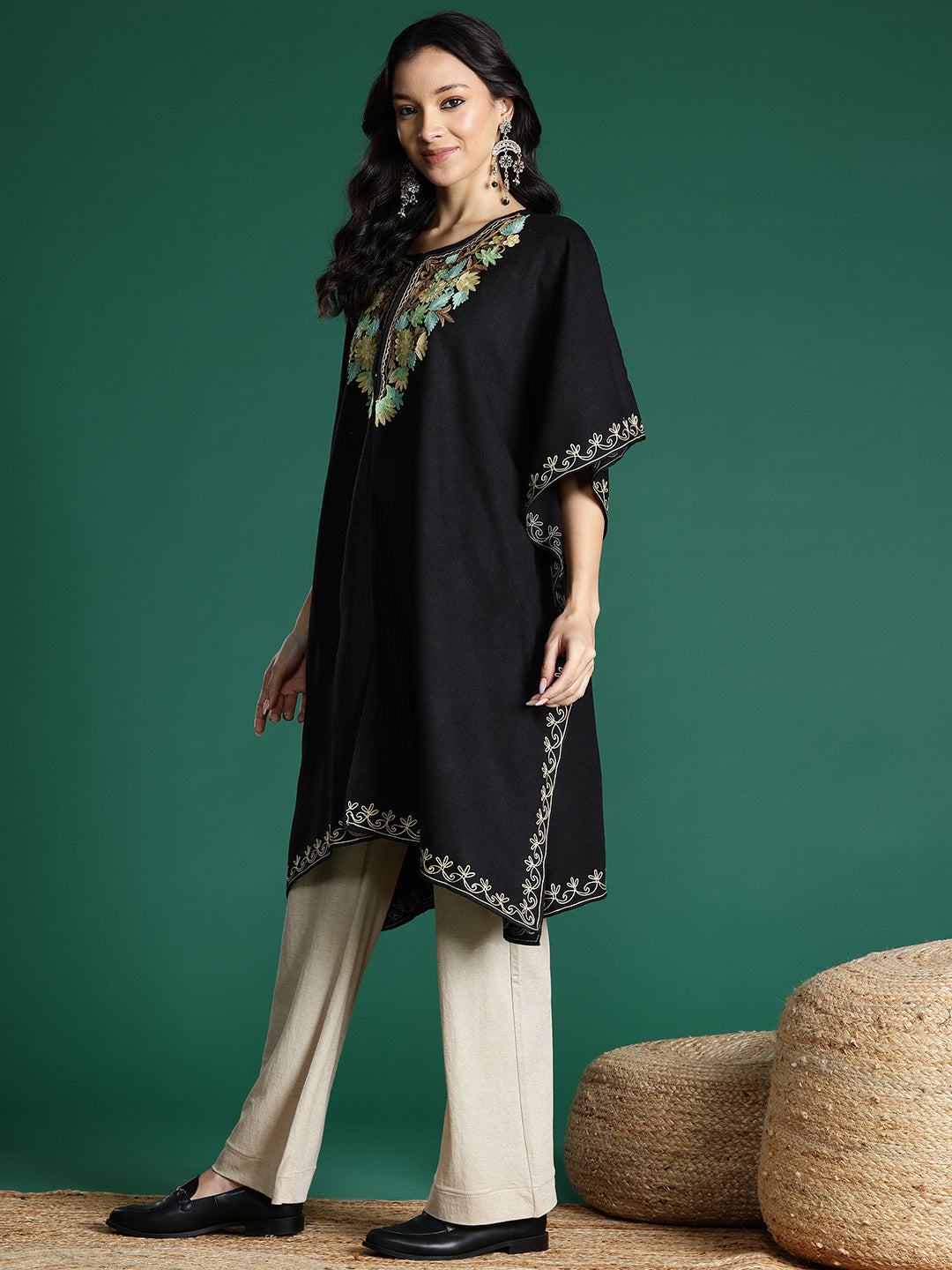 Riwaayat Kashmiri Embroidery Pheran