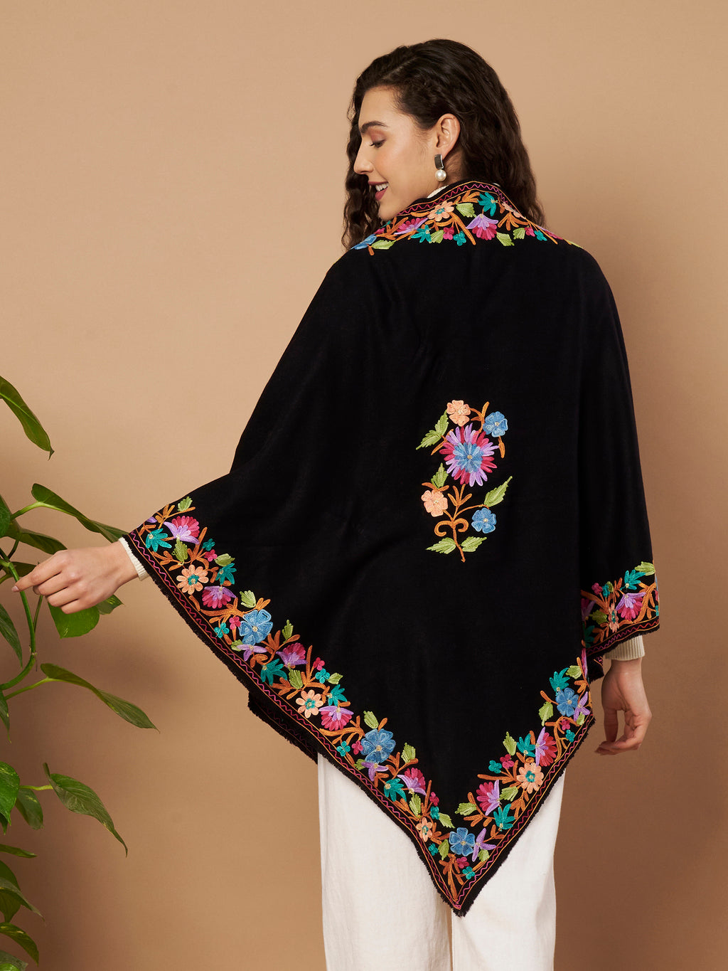 Gulmaar Embroidered Kashmiri Pheran Top
