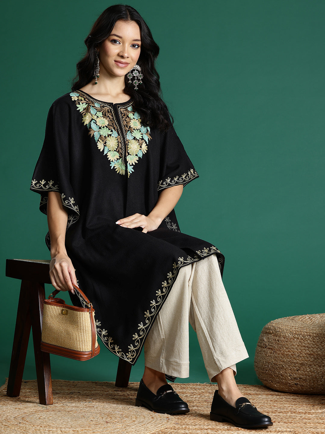 Riwaayat Kashmiri Embroidery Pheran