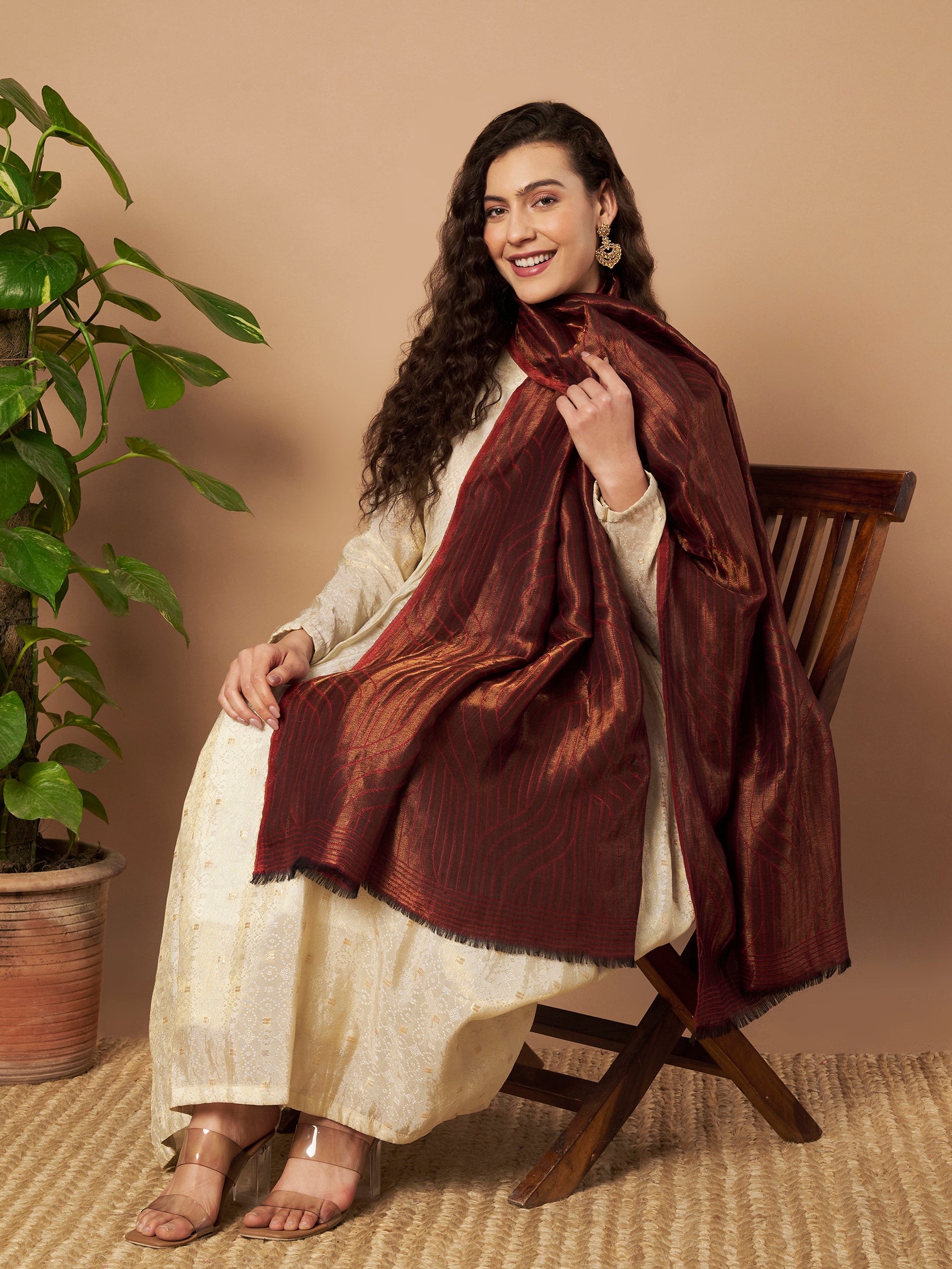 Zari Geometric Reversible Stole - Maroon
