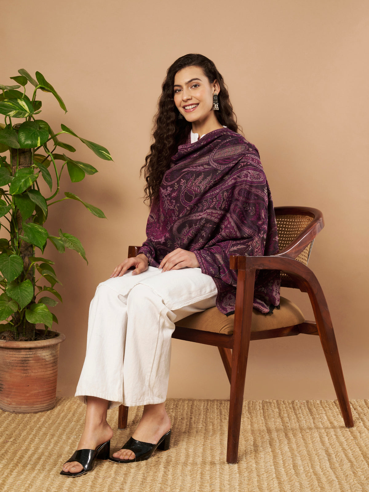 Kusum Purple Black Jamawar Stole