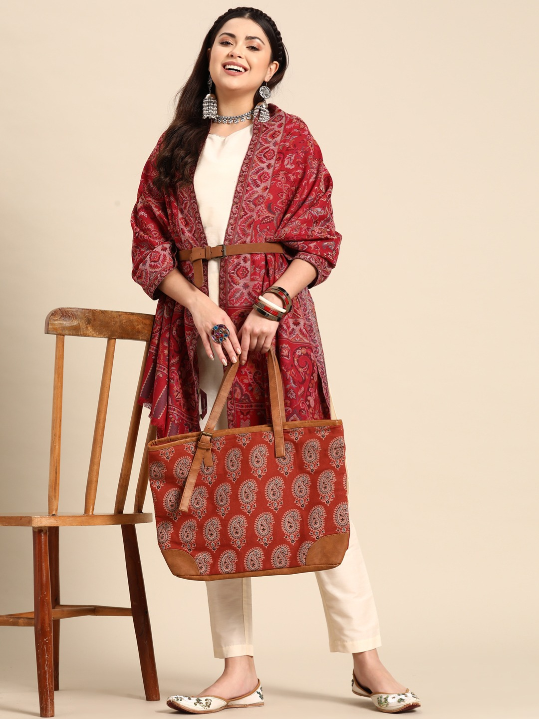 Chitra Kaani Stole