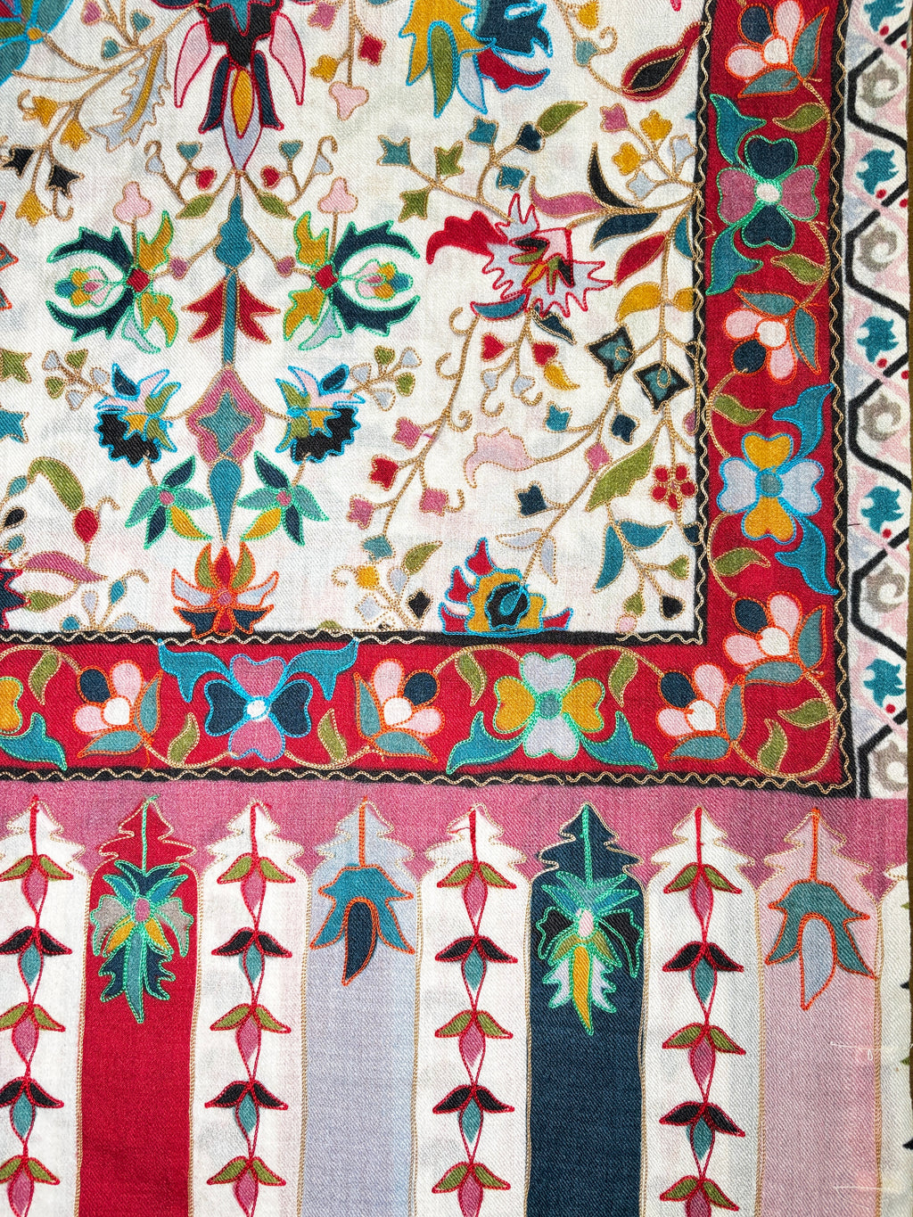 White Kalamkari Ethnic Motifs Shawl
