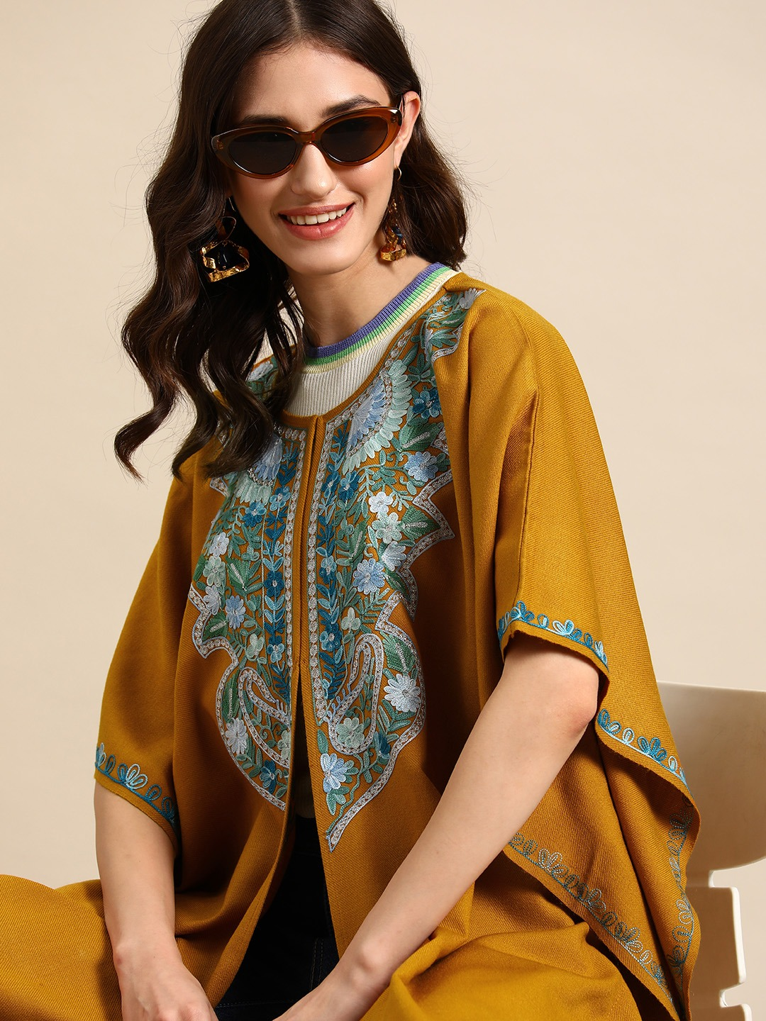 Sonmarg Kashmiri Embroidery Pheran