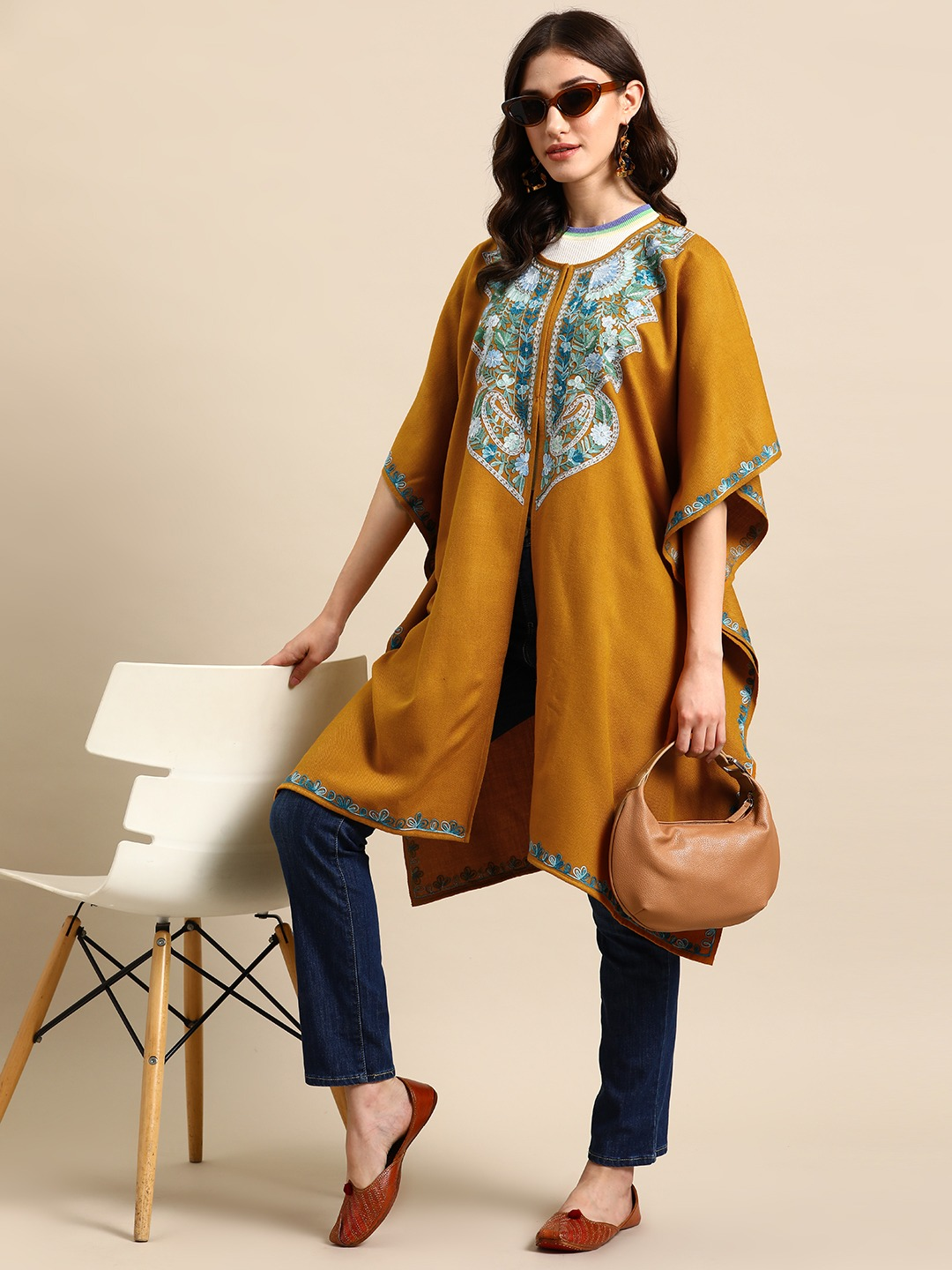 Sonmarg Kashmiri Embroidery Pheran