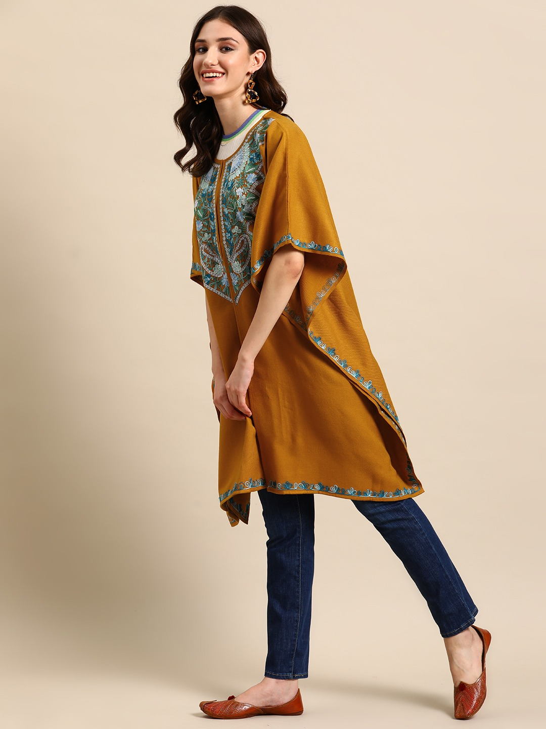 Sonmarg Kashmiri Embroidery Pheran