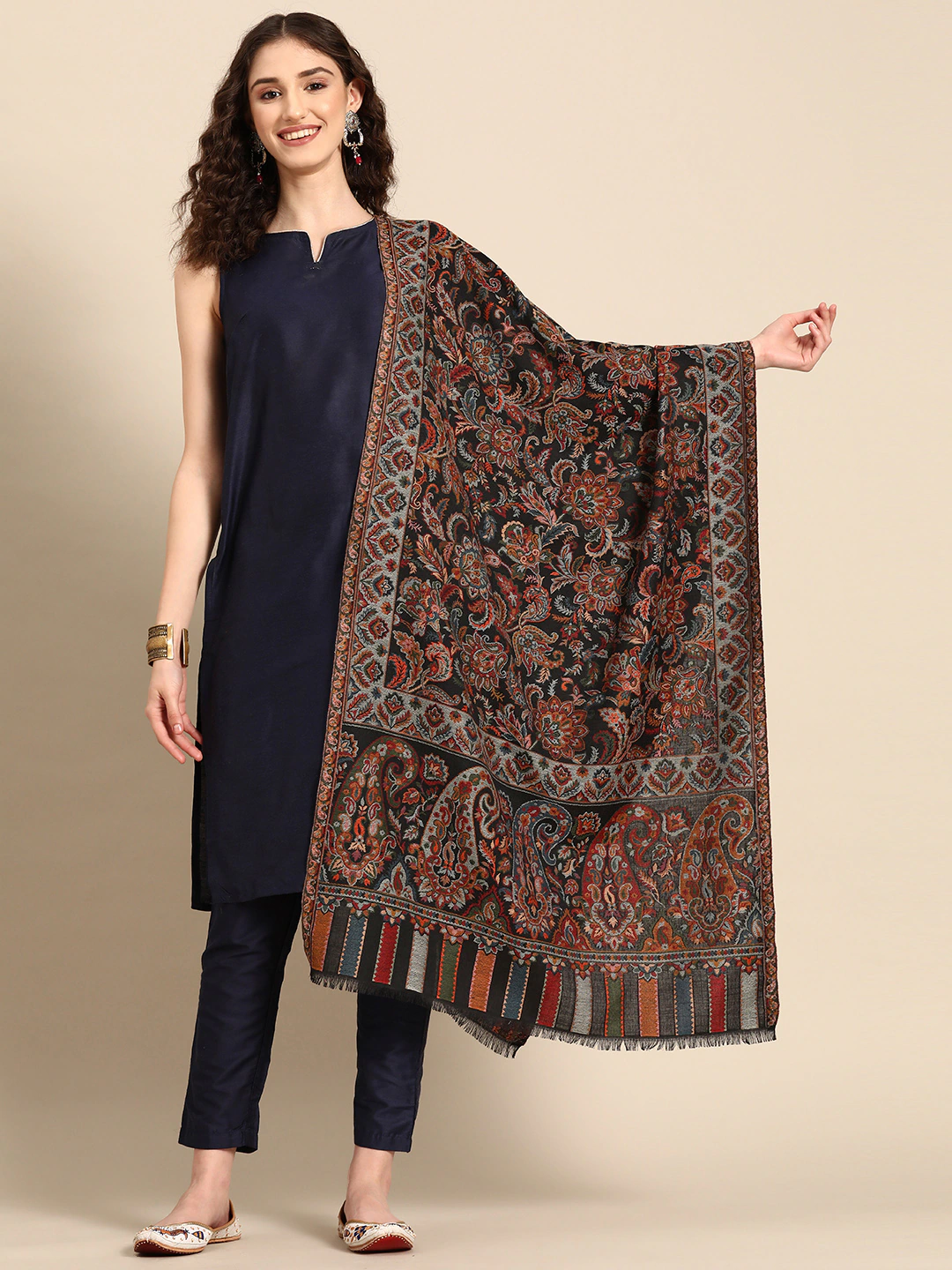 Chitra Kaani Stole